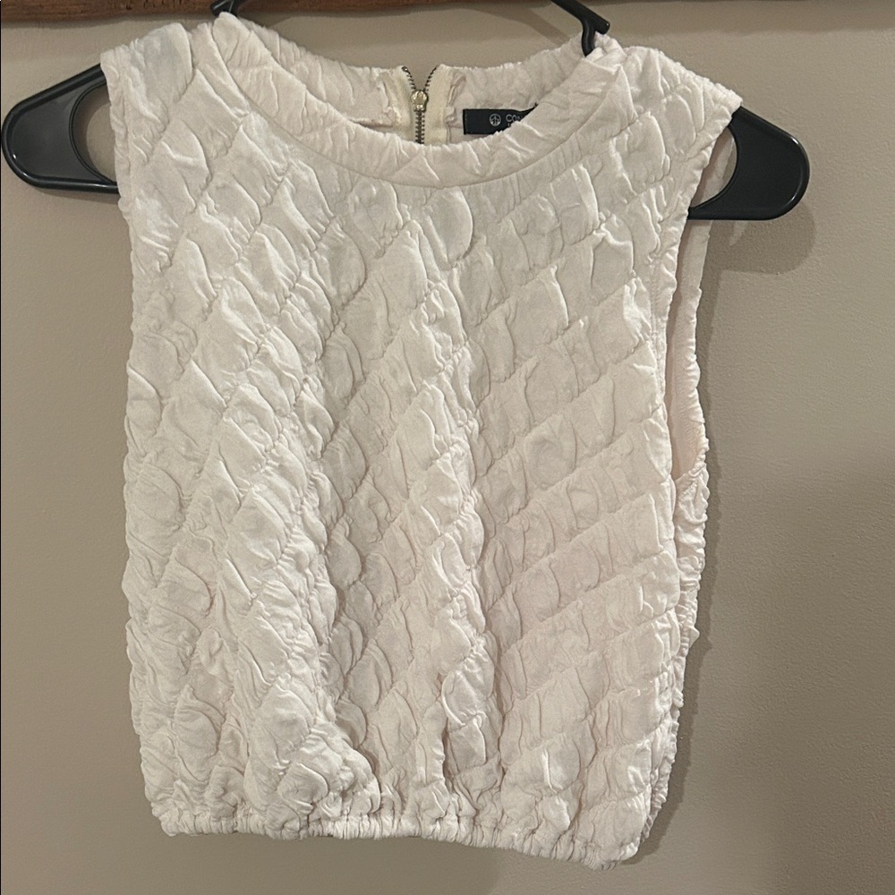 Elegant White Textured Sleeveless Top